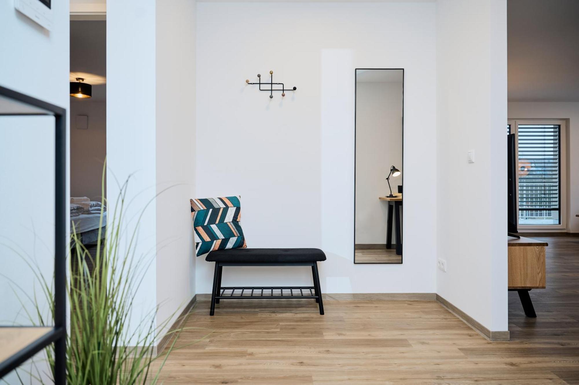 Moderne Apartments Mit Highspeed-Wlan Und Gratis-Tiefgarage Ihr Perfekter Rueckzugsort Nahe Dem Zentrum Und Der Therme I Barrierearm バート・キッシンゲン エクステリア 写真