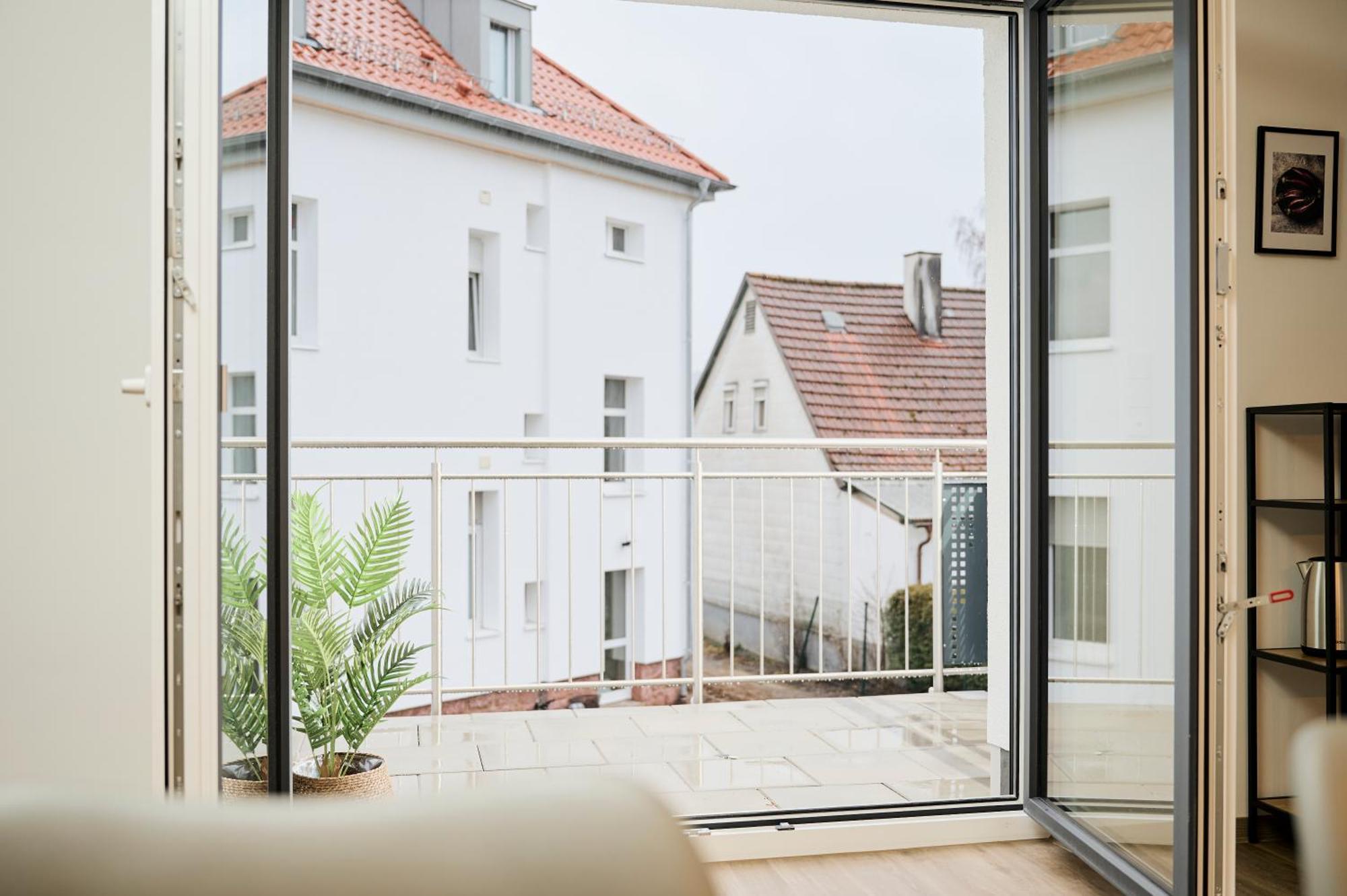 Moderne Apartments Mit Highspeed-Wlan Und Gratis-Tiefgarage Ihr Perfekter Rueckzugsort Nahe Dem Zentrum Und Der Therme I Barrierearm バート・キッシンゲン エクステリア 写真